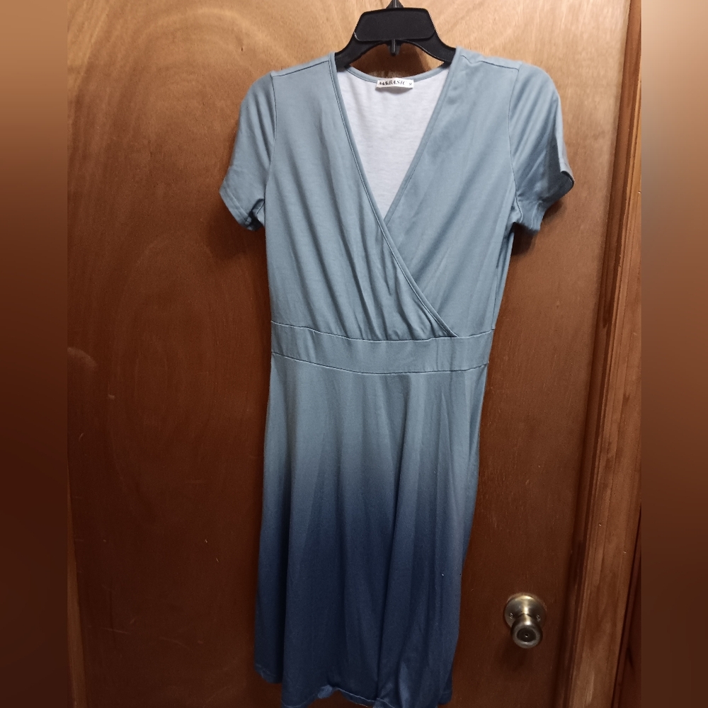 MSBasic Green Fade To Blue Short Sleeve Wrap Dress